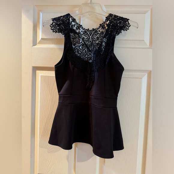 Blu Planet ladies top - Picture 1 of 11